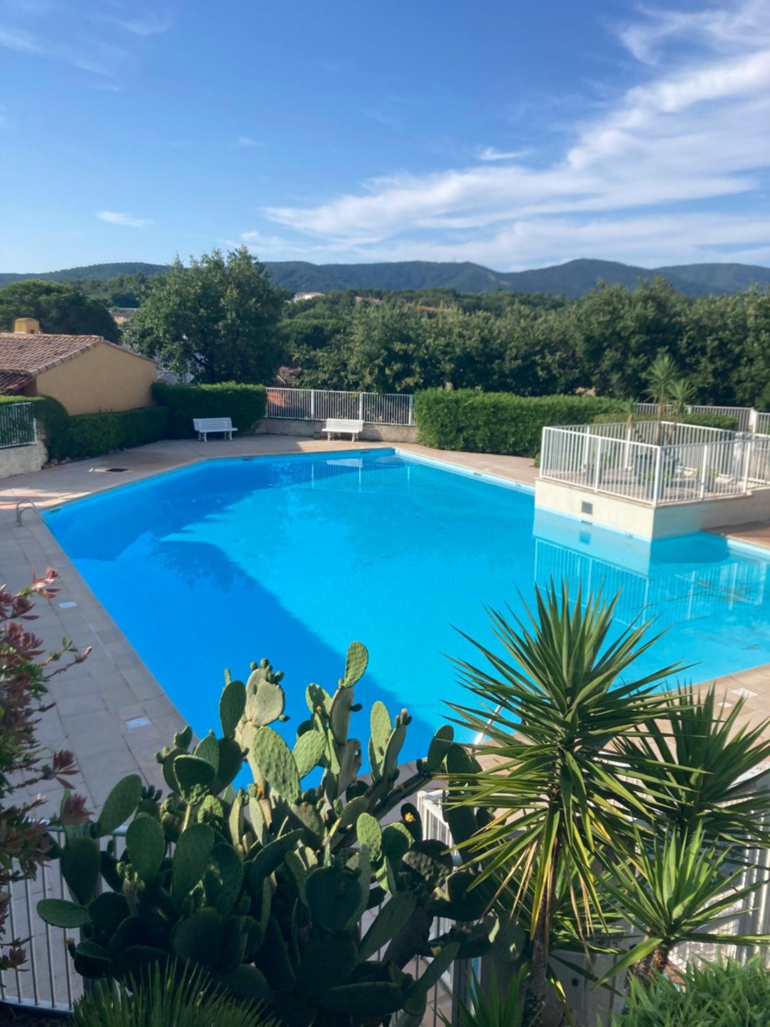孔格林Mazet Renove Golfe De St Tropez别墅 外观 照片